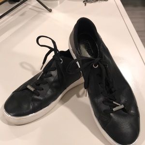 Lace up tennis shoes